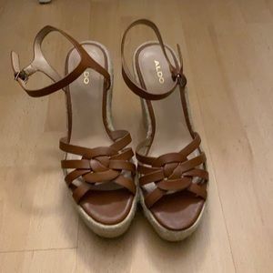 Aldo wedges